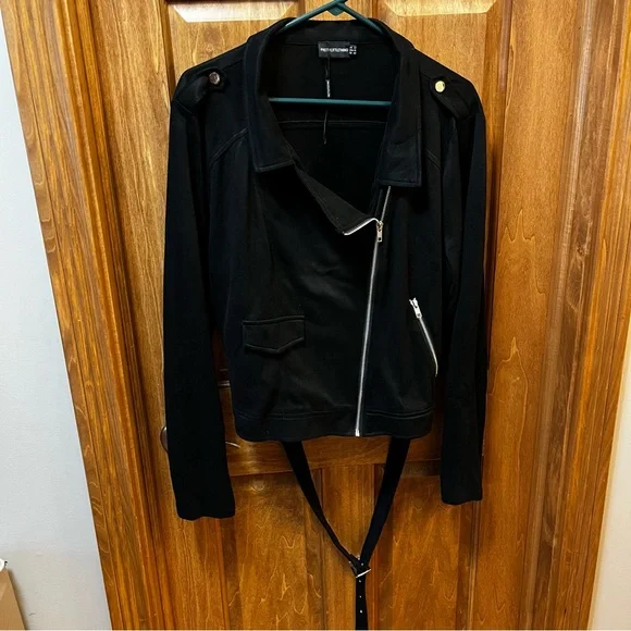 Women’s PrettyLittleThing Black Zip Up Jacket 18 - Picture 2 of 5